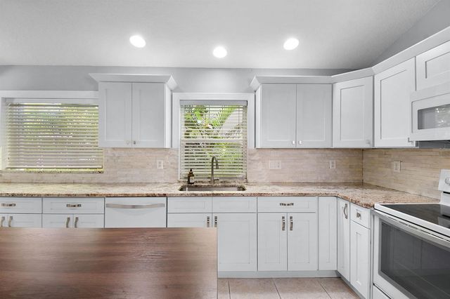 1959 NW Marsh Rabbit Lane, Jensen Beach, FL 34957