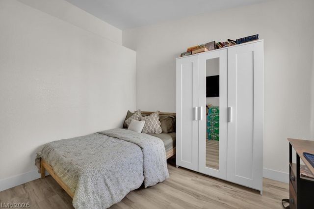 6469 Melody Rose Avenue, Las Vegas, NV 89108