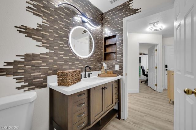 6469 Melody Rose Avenue, Las Vegas, NV 89108