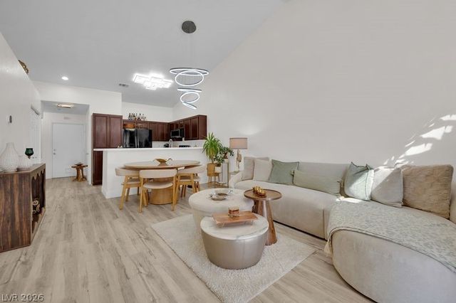 6469 Melody Rose Avenue, Las Vegas, NV 89108