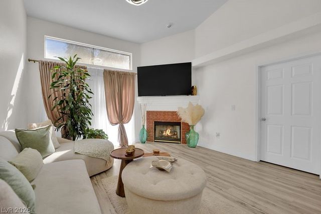 6469 Melody Rose Avenue, Las Vegas, NV 89108