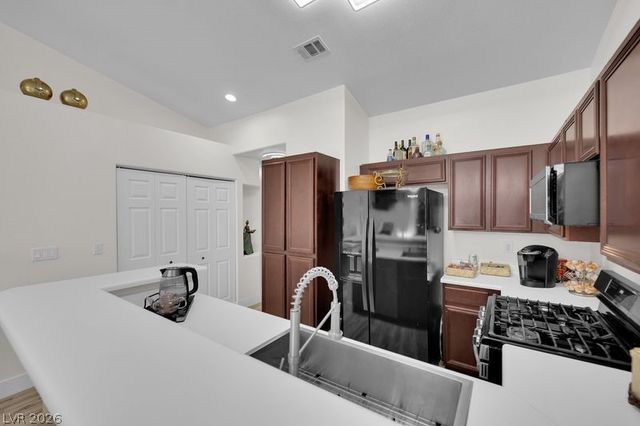 6469 Melody Rose Avenue, Las Vegas, NV 89108