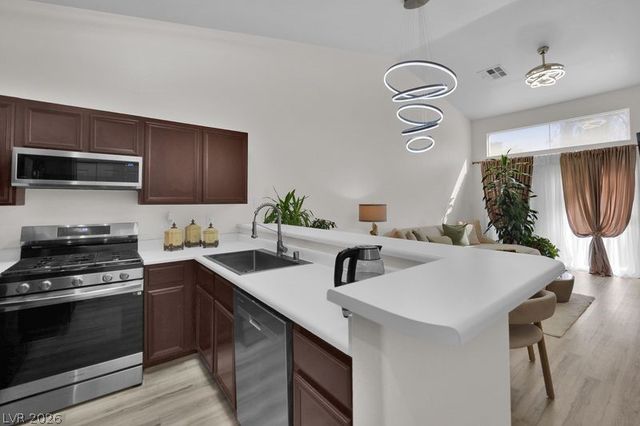 6469 Melody Rose Avenue, Las Vegas, NV 89108