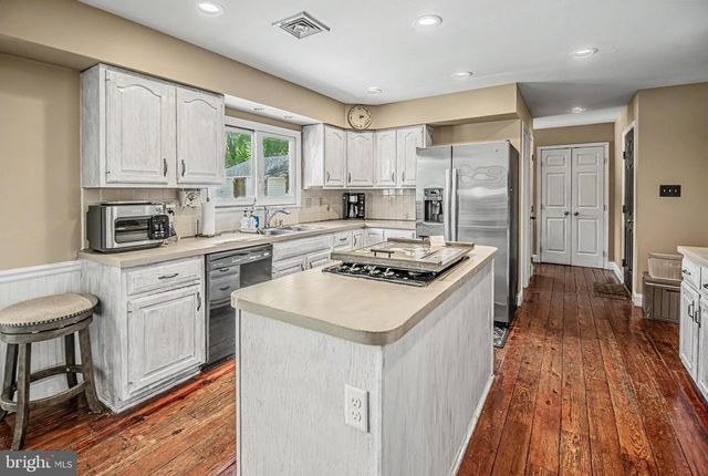 206 REITNOUR RD, Spring City, PA 19475