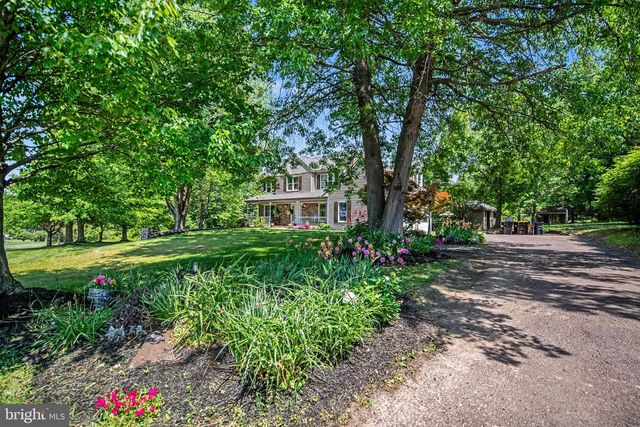 206 REITNOUR RD, Spring City, PA 19475