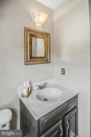 206 REITNOUR RD, Spring City, PA 19475