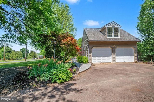 206 REITNOUR RD, Spring City, PA 19475