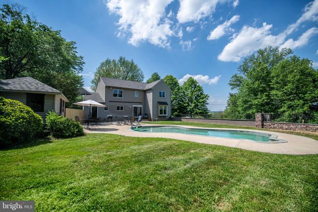 206 REITNOUR RD, Spring City, PA 19475