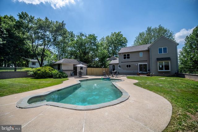 206 REITNOUR RD, Spring City, PA 19475