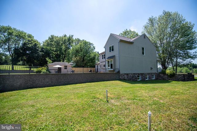 206 REITNOUR RD, Spring City, PA 19475