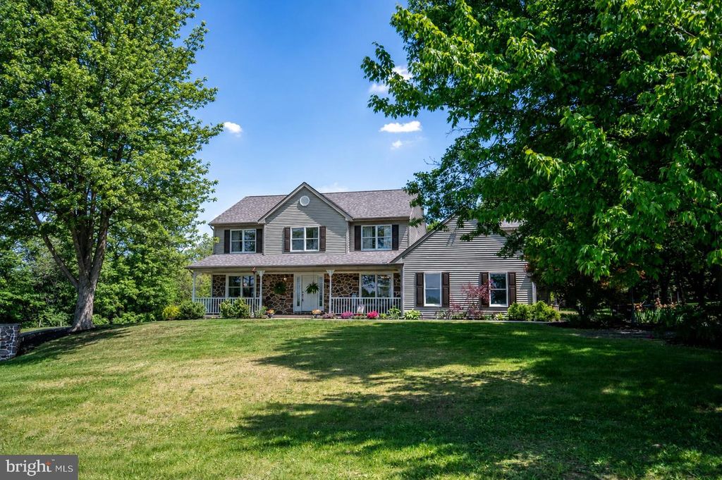 206 REITNOUR RD, Spring City, PA 19475