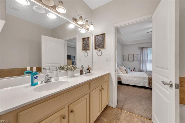 200 Seasons Cir Unit 203, Suffolk, VA 23434