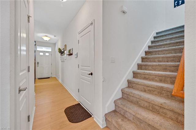 200 Seasons Cir Unit 203, Suffolk, VA 23434