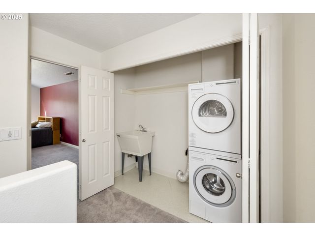 8318 N EDISON St, Portland, OR 97203
