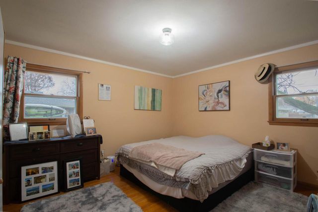 2 Riverdale CIRCLE, Watertown, WI 53094