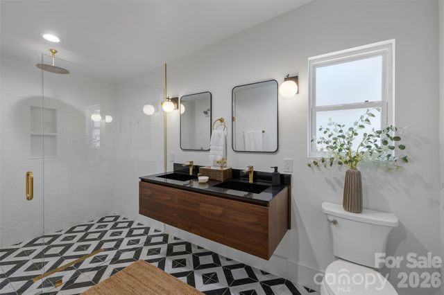 1816 Umstead Street, Charlotte, NC 28205
