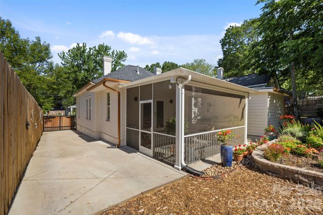 1816 Umstead Street, Charlotte, NC 28205