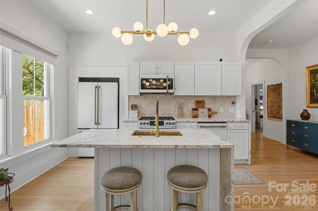 1816 Umstead Street, Charlotte, NC 28205