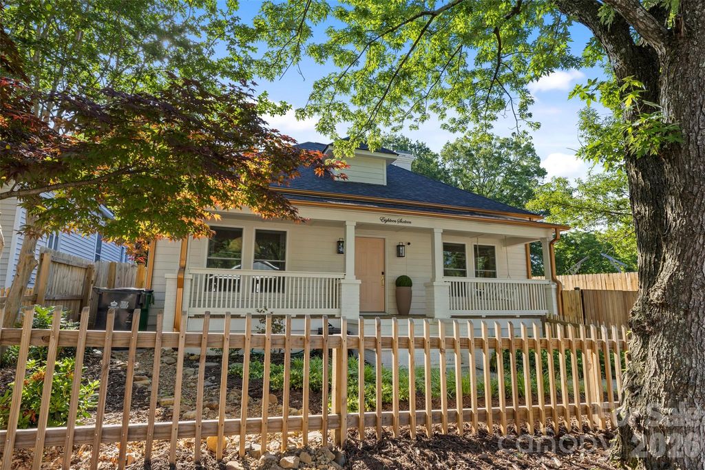 1816 Umstead Street, Charlotte, NC 28205