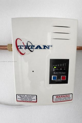 2450 NW 157th St Rd, Miami Gardens, FL 33054