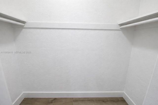 2450 NW 157th St Rd, Miami Gardens, FL 33054