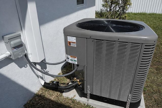 2450 NW 157th St Rd, Miami Gardens, FL 33054