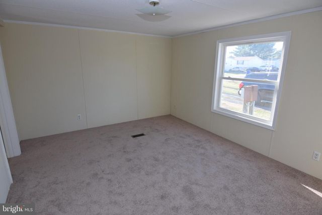 8711 GARDEN LN, Seaford, DE 19973