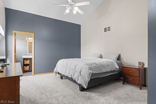 1021 Ledgestone Drive, Wadsworth, OH 44281