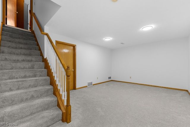 1021 Ledgestone Drive, Wadsworth, OH 44281