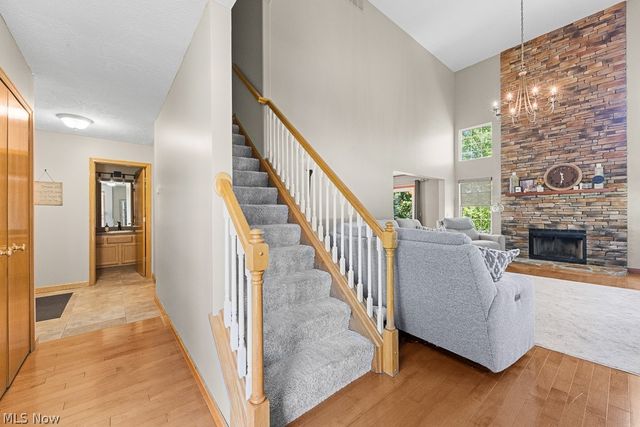 1021 Ledgestone Drive, Wadsworth, OH 44281
