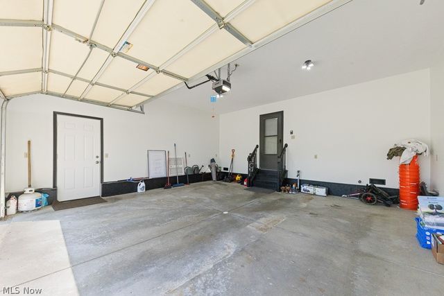 1021 Ledgestone Drive, Wadsworth, OH 44281