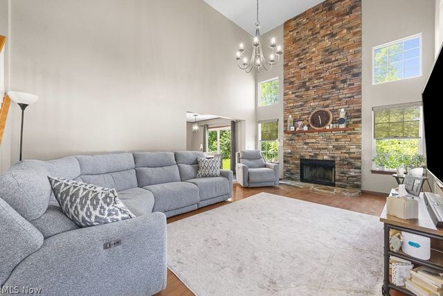 1021 Ledgestone Drive, Wadsworth, OH 44281