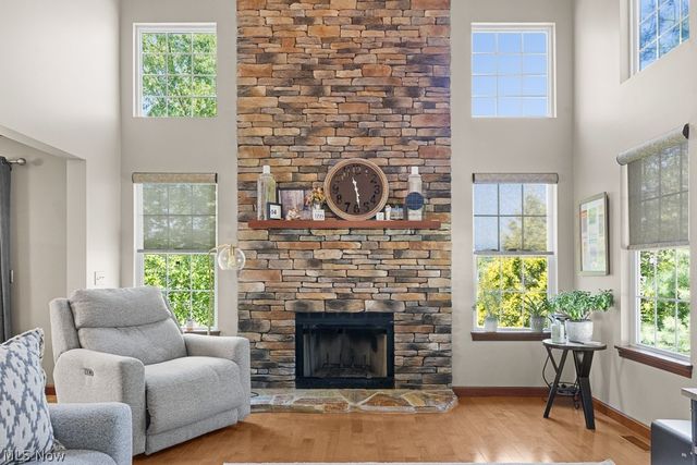 1021 Ledgestone Drive, Wadsworth, OH 44281