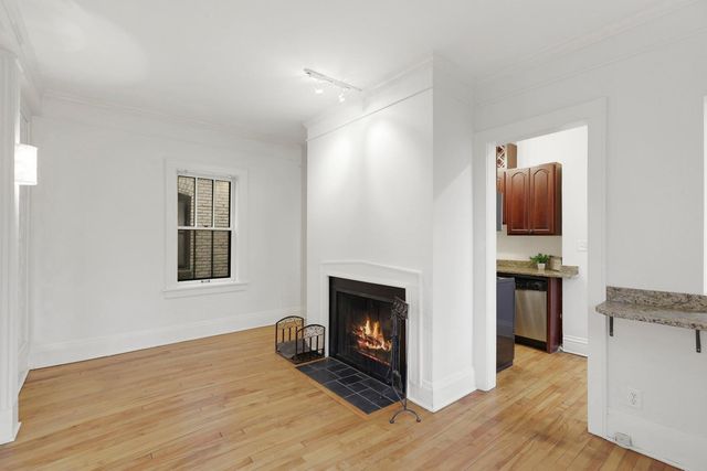 220 Marshall Avenue 3, Saint Paul, MN 55102