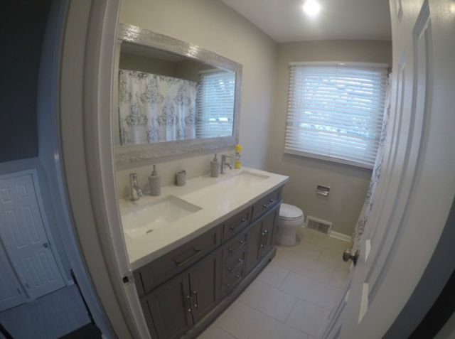 1006 BROOKSIDE Lane, Deerfield, IL 60015