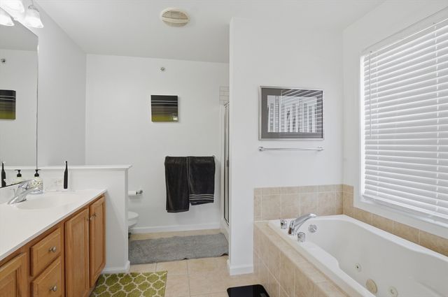 17 Tulip Circle 17, Grafton, MA 01560