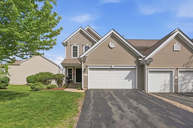 17 Tulip Circle 17, Grafton, MA 01560