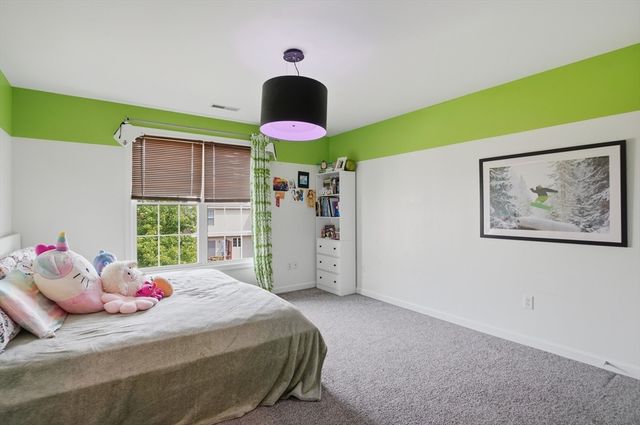 17 Tulip Circle 17, Grafton, MA 01560
