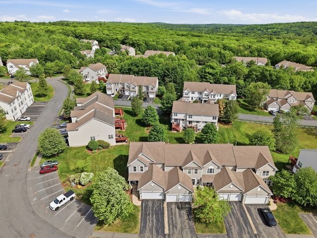 17 Tulip Circle 17, Grafton, MA 01560