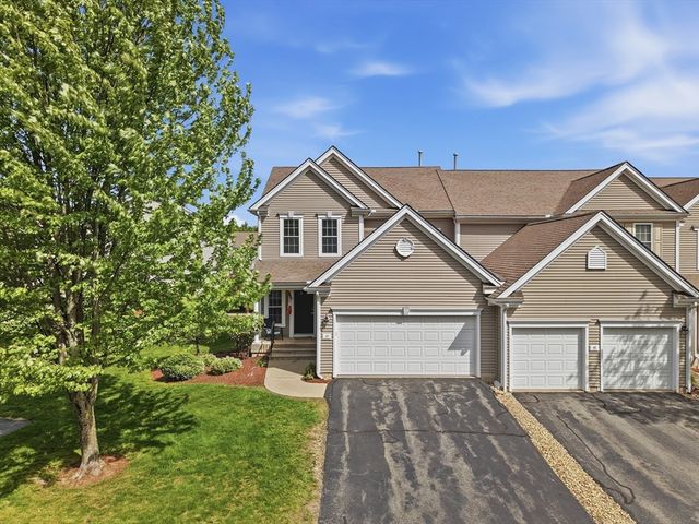 17 Tulip Circle 17, Grafton, MA 01560