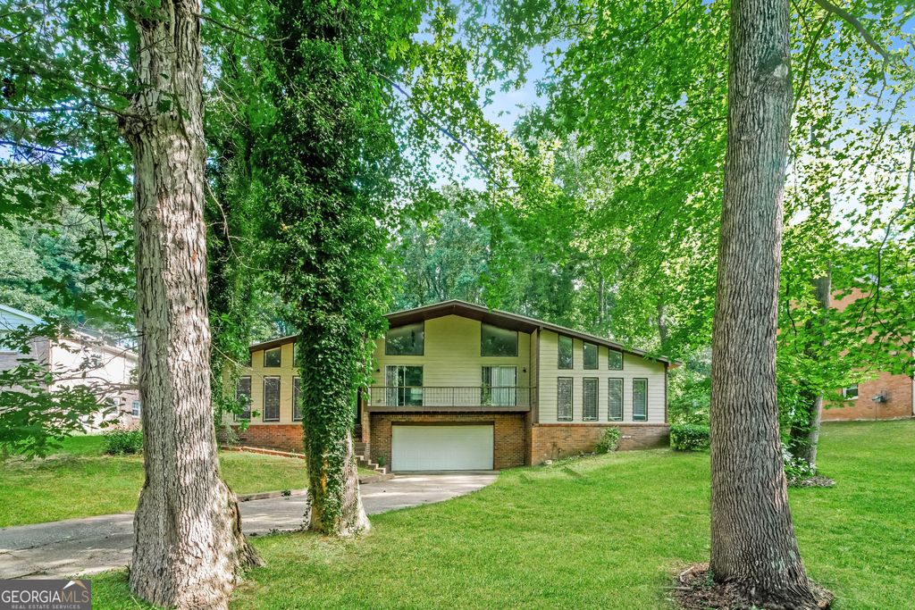 6290 Shallowford Way, Douglasville, GA 30135