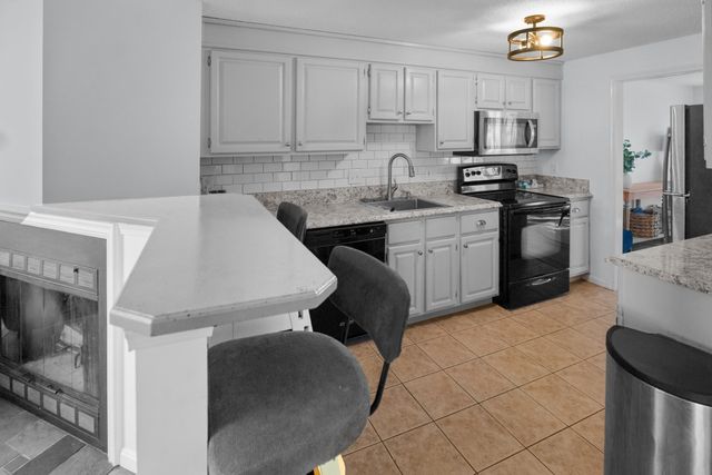 43 Brickett Hill Circle 43, Haverhill, MA 01830