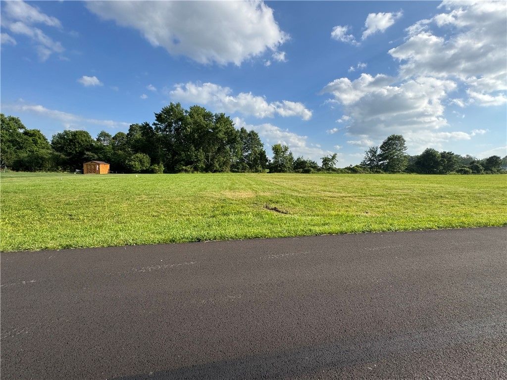 Lot 21 Tradewind Dr, North Beaver Twp, PA 16102