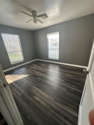 8214 Barkley Street, Houston, TX 77017