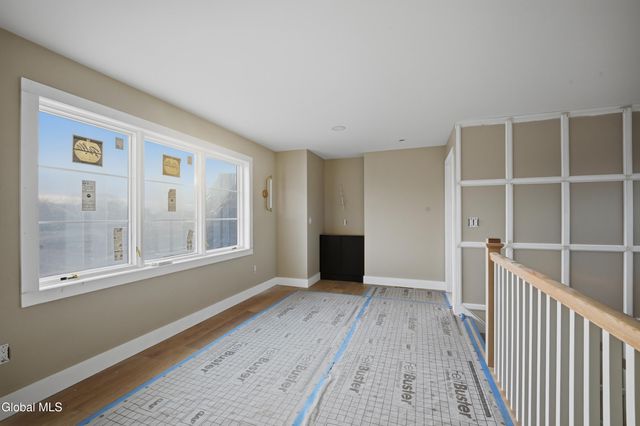 17 Schermerhorn Road, Cohoes, NY 12047