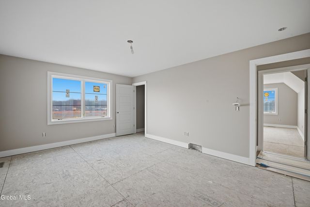 17 Schermerhorn Road, Cohoes, NY 12047