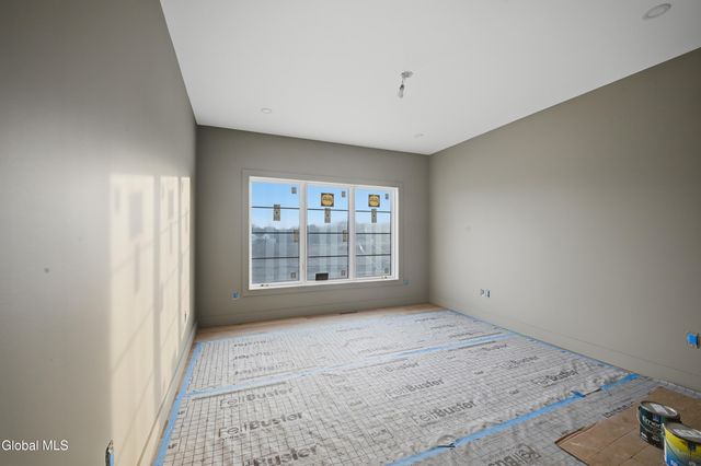 17 Schermerhorn Road, Cohoes, NY 12047