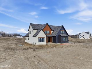 17 Schermerhorn Road, Cohoes, NY 12047