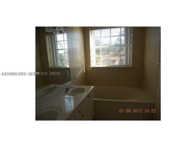8057 SW 118th Ct 8057, Miami, FL 33183