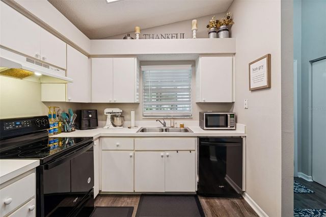 7917 CHADWICK DRIVE, New Port Richey, FL 34654